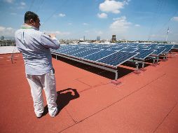 Ahorro. Los paneles solares instalados en la parte superior del inmueble para el suministro de energía eléctrica. EL INFORMADOR/F. Atilano
