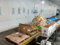 La línea de armado de despensas lució sin actividad la noche del sábado, por falta de algunos productos. EL INFORMADOR / S. Rodríguez