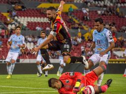 Ismael Valadez anotó el primer tanto para los melenudos al minuto 59. TWITTER/@LeonesNegrosCF