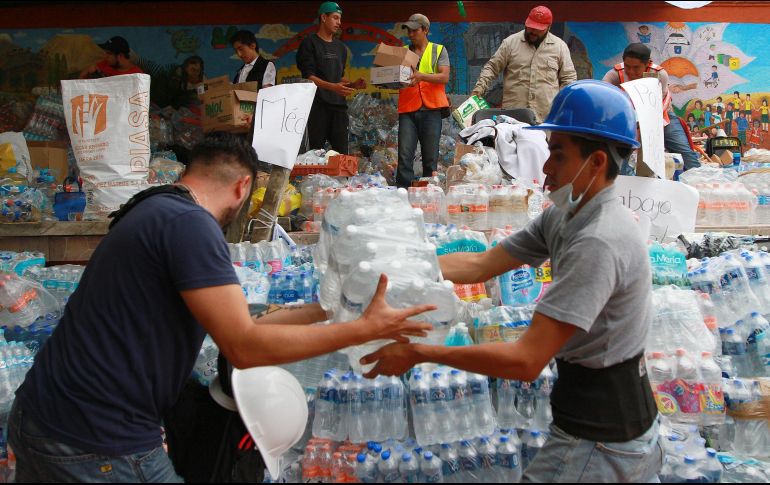 Además de los alimentos, se espera que en unos días envíen entre mil 500 y dos mil colchonetas y 50 carpas de campaña. EL INFORMADOR / ARCHIVO