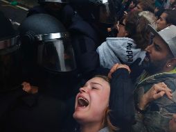 Fotogalería: Violencia en el referéndum en Cataluña