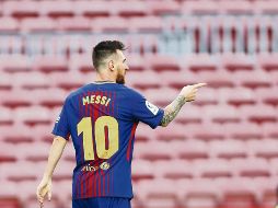 Las gradas vacías acompañaron el nuevo doblete de Lionel Messi, luego de que el club se inconformara por agresiones policiales a los ciudadanos catalanes. EFE