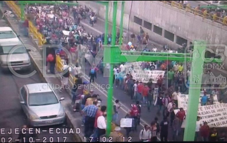 Alrededor de las 16:40 horas arrancó la marcha histórica para recordar la 