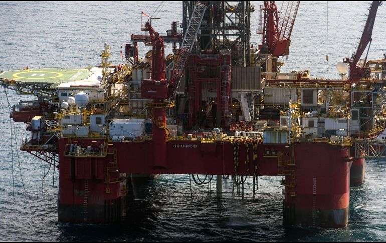 Los participantes en la subasta próxima cuentan con recursos de hasta 6 mil 600 MDD para inversiones en asociación con Pemex. AFP/Archivo