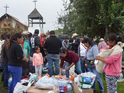 Voluntarios de Fundación Telmex Telcel dieron a la población de forma directa 16 mil 500 despensas, 15 mil 50 colchonetas y 14 mil 800 cobertores. Notimex