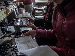 Aunque personas de ambos sexos hagan el mismo trabajo, las mujeres perciben menos dinero. EL INFORMADOR/Archivo