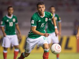 El defensa mexicano realizó ayer el viaje a Roma para integrarse a su equipo. MEXSPORT / ARCHIVO