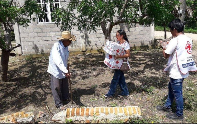 La Cruz Roja Mexicana ha llevado ayuda a los estados afectados por los sismos del 7 y 19 de septiembre. TWITTER/ @CruzRoja_MX