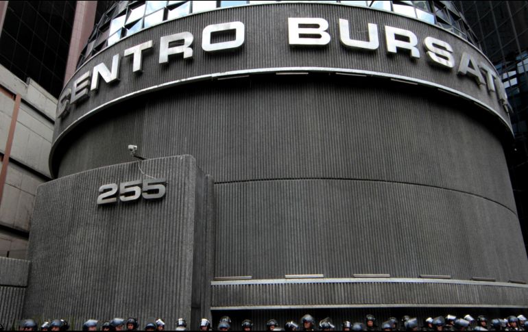 La BMV terminó en línea con el desempeño de los índices estadounidenses, con lo que suma cuatro sesiones consecutivas de descensos. NOTIMEX / ARCHIVO