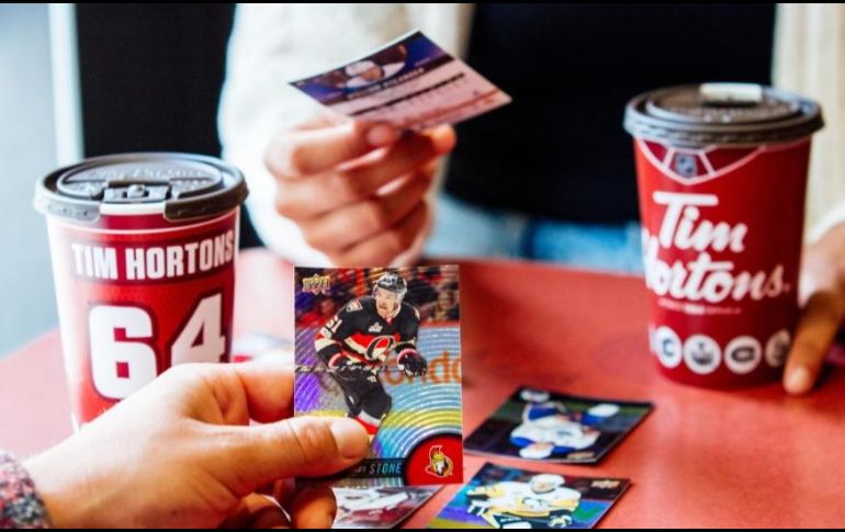 Tim Hortons mantiene una temática en torno al hockey, profesión que desempeñó su fundador. TWITTER/@TimHortons