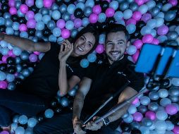 La cámara frontal hace de la pantalla un flash LCD con 11 colores de temperatura para lograr buenos retratos incluso con poca iluminación.EL INFORMADOR/F. Atilano