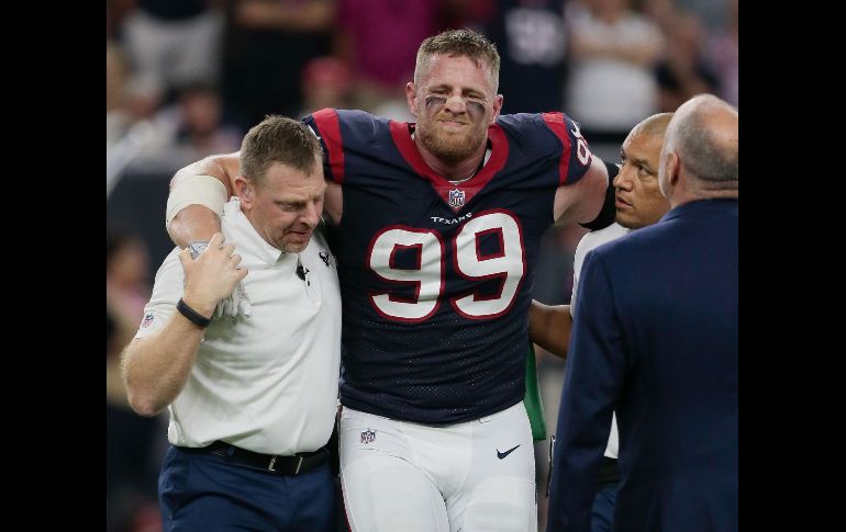 Sufrimiento. J.J. Watt (#99) se perderá por segundo año consecutivo una temporada completa de NFL. AFP/B. Levey