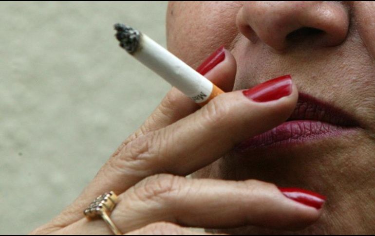El alquitrán es una de las sustancias cancerígenas que contiene el cigarro. EL INFORMADOR / ARCHIVO