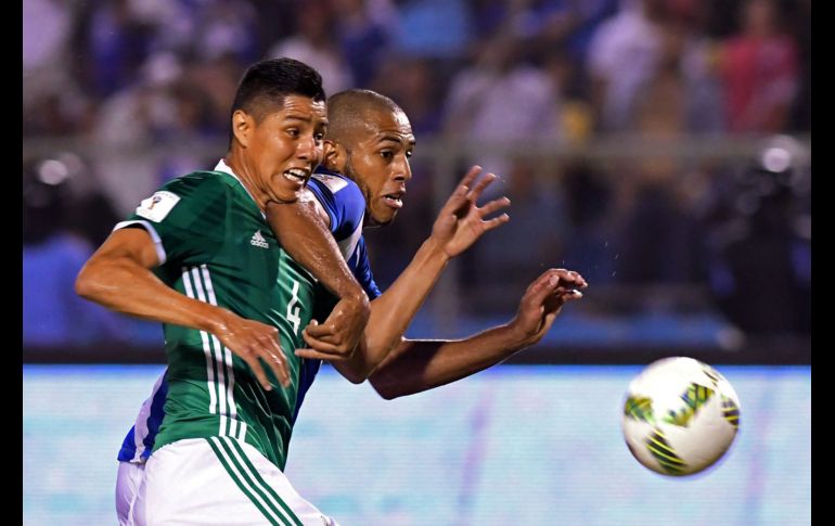 Tanto el equipo hondureño como su estadio representaron un reto para los del Tri puesto que siempre se envuelven en un ambiente de tensión. AFP / O. Sierra