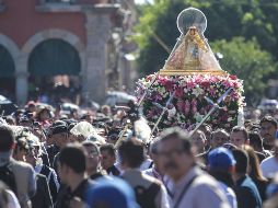 Sugieren circular por la ruta establecida, así como identificar puestos de auxilio y baños, además de usar protector solar, cubrirse con un sombrero o paraguas y moderar la alimentación. EL INFORMADOR / ARCHIVO