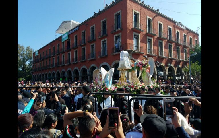 La peregrinación transcurría en orden, aunque la Policía tapatía reportó 58 personas  detenidas durante la madrugada en el trayecto de la Romería 2017. ESPECIAL/Gobierno de Zapopan
