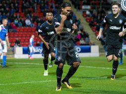 Peña comienza a corresponder a la confianza del técnico portugués Pedro Caixinha. Twitter/@RangersFC