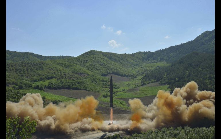 Las agencias de inteligencia estadunidenses y surcoreanas se están preparando para que el régimen de Kim Jong-un realice un nuevo lanzamiento. EFE/ARCHIVO