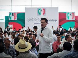 El secretario de Gobernación estuvo con jóvenes priistas de la Cuarta Generación de la Escuela Nacional de Cuadros. TWITTER / @osoriochong