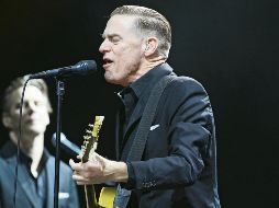 El primer gran momento emotivo llegó con 'Heaven', balada que puso de pie a los asistentes. EL INFORMADOR/G. Gallo