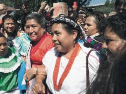 María de Jesús Patricio Martínez (centro), indígena nahua, es una de las aspirantes. ESPECIAL