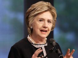 Clinton rechaza que Assange simplemente estaba haciendo el papel de un periodista al dar a conocer la información.  EFE / ARCHIVO