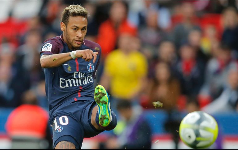 Solamente en el 2015, Neymar, subió al podio acompañado de Lionel Messi y Cristiano Ronaldo, siendo el argentino quien se coronara. AP / ARCHIVO