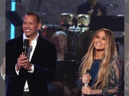 El show a beneficio “One Voice: Somos Live! A Concert for Disaster Relief”, organizado por los tres, recaudó alrededor de nueve MDD. INSTAGRAM /jlo