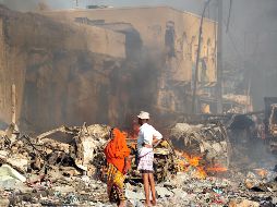 ''Imploro la conversión de los violentos y animo a cuantos, con enormes dificultades, trabajan por la paz en aquella martirizada tierra'', dijo el Pontífice. AFP / ARCHIVO