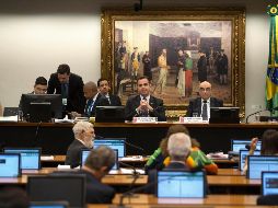 Si dos terceras partes de la cámara aceptaran los cargos,  el presidente brasileño sería suspendido por el Senado hasta seis meses.  EFE / J. Alves