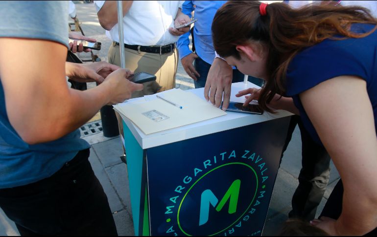 La víspera, la candidata independiente Margarita Zavala se encontraba en Guadalajara recabando firmas. EL INFORMADRO / M. Vargas