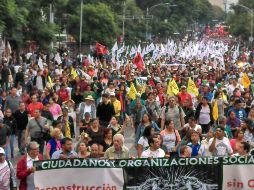 En la manifestación participan alrededor de mil 500 personas. Twitter / @Coordinadora1DM