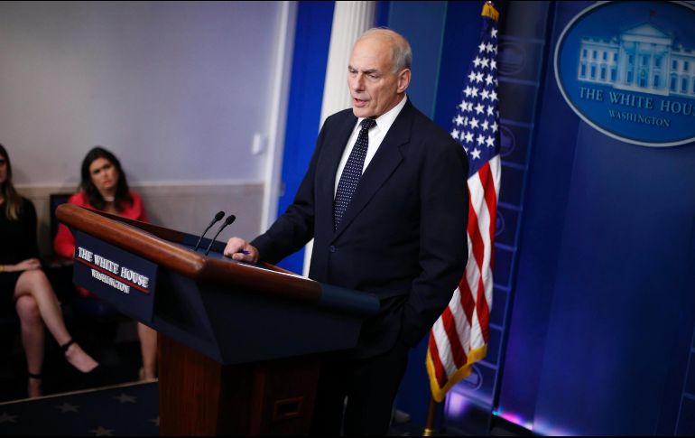 Kelly, cuyo hijo mayor perdió la vida en 2010 en combate en Afganistán, explicó el proceso que se sigue después que un militar muere en combate. EFE / S. Thew