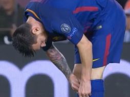 La imagen de Lionel Messi ingeriendo la pastilla tras sacarla de sus medias circuló rápido en redes sociales. ESPECIAL/ESPN