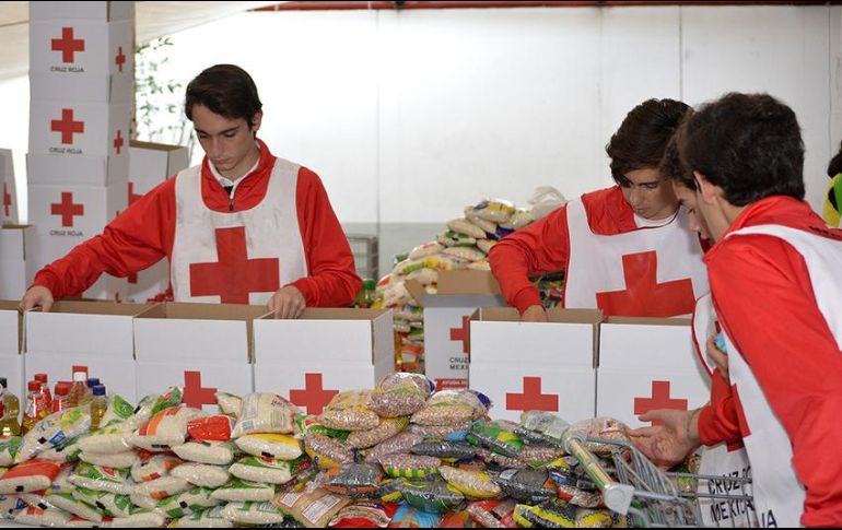 La colaboración de los jaliscienses también se hizo presente mediante el trabajo, pues a las tareas de logística se sumaron ocho mil 756 voluntarios. NTX / ARCHIVO