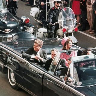 Trump afirma que difundirá documentos clasificados del asesinato de Kennedy