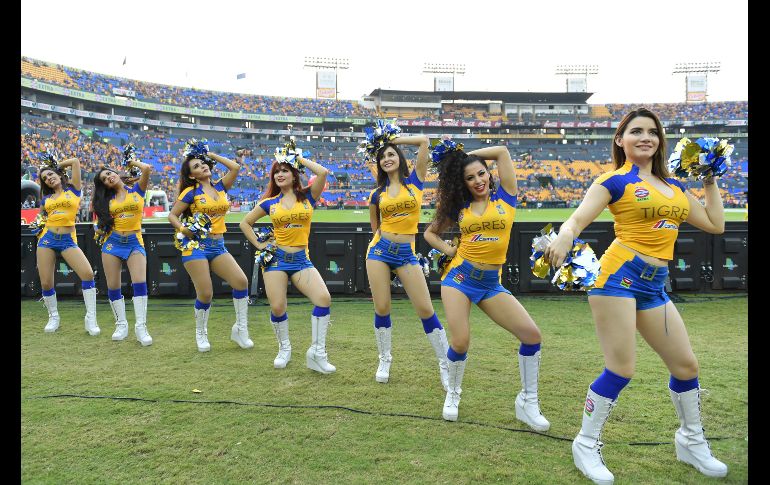 El espectáculo que se vive al borde de las canchas de la Liga MX es imposible de ignorar. MEXSPORT/J. Martínez