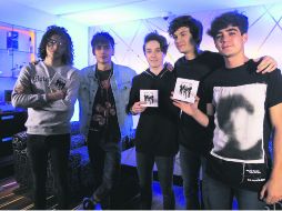 CD9. La escuadra juvenil, con la mente en nuevas metas tras la presentación de su nueva placa. EL INFORMADOR/G. Gallo