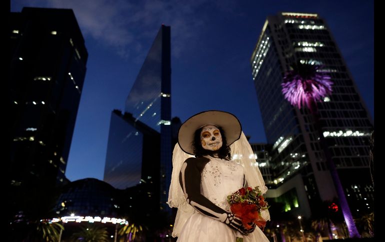 Montserrat Ramírez como novia catrina. AP/R. Blackwell