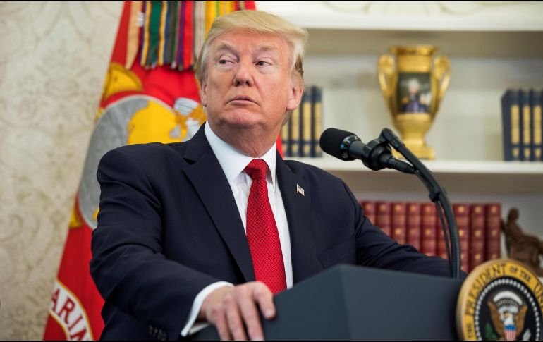 Ese decreto reemplaza al que Trump emitió en marzo pasado, y que entró en vigor en junio, cuando se prohibió durante 120 días la entrada a Estados Unidos de refugiados de todo el mundo. EFE / J.L. Scalzo