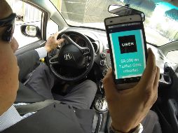 La tarjeta además asegurará el celular de la persona por hasta 600 dólares por robo o daños. SUN/ ARCHIVO