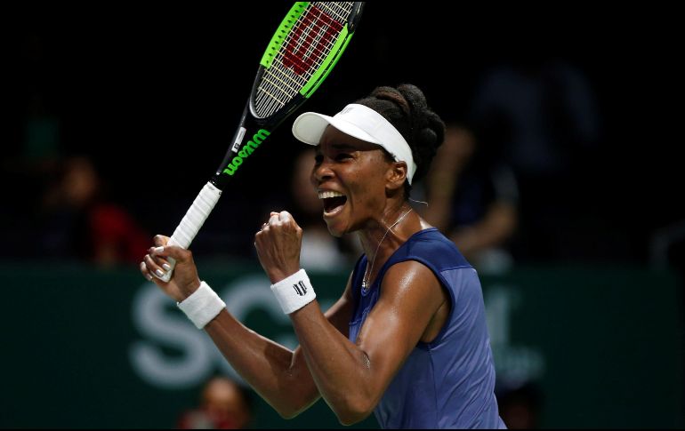 Ambas se jugaban su permanencia en el torneo y la estadounidense, de 37 años, impuso su veteranía y acierto en los momentos decisivos. EFE / W. Woon