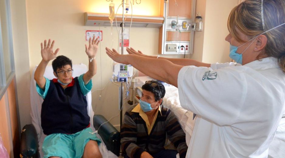 Por el riesgo de salud, fue activado un protocolo para priorizar el caso del joven y que pudiera recibir un trasplante. ESPECIAL/