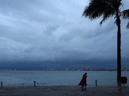 ''Selma'' avanza a siete kilómetros por hora con dirección noroeste y desarrolla vientos sostenidos de 65 kilómetros por hora y rachas de hasta 85 kilómetros. EL INFORMADOR / ARCHIVO