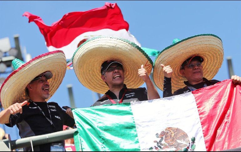Aunque todo el evento es una gran celebración, llena de juegos, música y diversión, los organizadores se han encargado de darle un espacio para recordar a las víctimas. TWITTER / @ForceIndiaF1