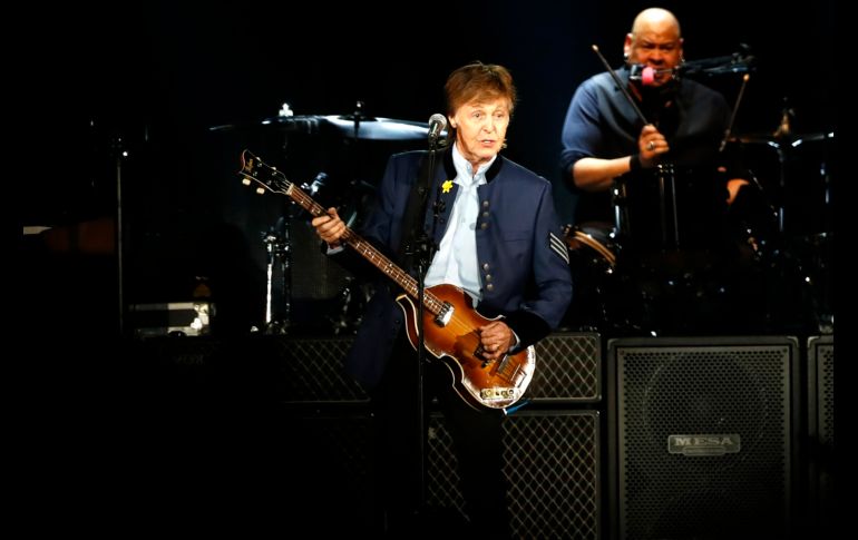 A pesar de que la lluvia amenazó por caer en momentos, el ánimo del público no decayó. SUN/Y. Xolalpa