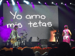 Este es el certamen más grande relacionado con la celebración del Día de los Muertos fuera de México. TWITTER/@Aterciopelados