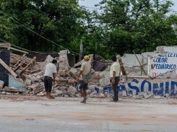 En algunos planteles no terminan los trabajos de demolición y retiro de escombros; en otros todavía no empiezan. NTX / ARCHIVO