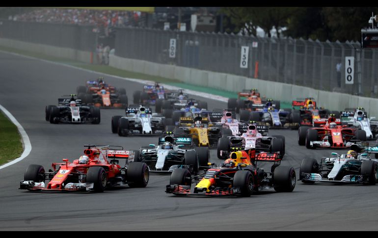La carrera comienza en la pista del Hermanos Rodríguez