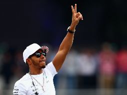 Solo un título separa a Hamilton de la leyenda Juan Manuel Fangio, que se coronó en cinco ocasiones. El líder máximo es Schumacher, con siete títulos. AFP/C.ROSE